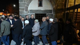 Başkan Altay Ramazanın İlk Teravih Namazında Seydişehirlilerle Buluştu