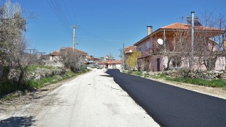 Korkuteli Yelten Mahallesi yoluna sıcak asfalt