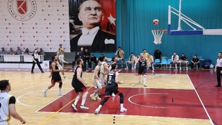 Büyükşehir Belediyespor Basketbol Takımı Adım Adım Finale Yürüyor