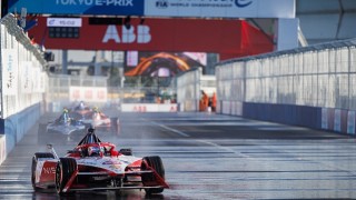 Nissan Formula E Takımı ilk Tokyo E-Prixsinde tarihi Pole Pozisyonu ve podyum derecesi elde etti