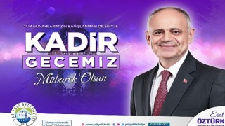 Yahyalı Belediye Başkanı Esat Öztürk, bugün idrak edilecek olan Kadir Gecesi münasebetiyle bir kutlama mesajı yayınladı