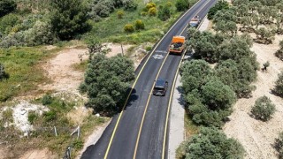 Aydın Büyükşehir Belediyesi, kente yeni yollar kazandırmak ve mevcut yolları yenilemek için çalışmalarına hız kesmeden devam ediyor