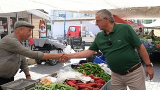 Başkan Topaloğlundan pazar esnafına ziyaret