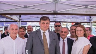 Başkan Tugay moda sektörünün temsilcileriyle buluştu