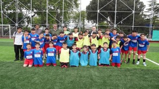 İBB, geçtiğimiz yıllarda profesyonel bir futbol kulübü tarafından kiralanan Balat Spor Tesisini yenileyerek amatör spor kulüplerinin kullanımına açtı