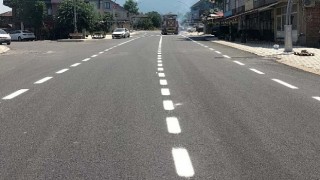 Kartepe İzmit Caddesine yol çizgisi