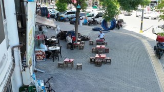 Sivas Belediyesi Zabıta Müdürlüğü ekipleri kentteki kaldırım işgalinin önüne geçmek adına denetimlerini sıklaştırdı