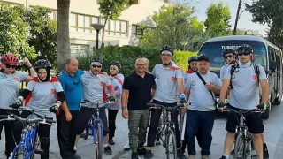 Konyadaki Görme Engelliler Kıbrıs Barış Harekatının 50. Yıl Dönümünde KKTCde Pedal Çevirdi