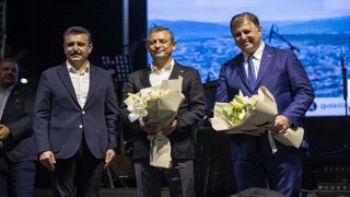 38. Dikili Kültür, Demokrasi ve Emek Festivali CHP Genel Başkanı Özgür Özelle başladı