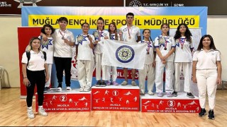 Büyükşehir Belediyesi Sporcularından Taekwondo Şampiyonalarında Büyük Başarı