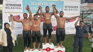 Kemer Belediye pehlivanı 3 üncü oldu