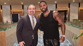 Müziğin dahi çocuğu Jason Derulo Türk kahvaltısına hayran kaldı