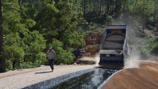 Alanya Dim grup yolu asfaltlandı