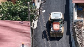 Aydın Büyükşehir Belediyesi, kent genelinde vatandaşlar için daha güvenli ve konforlu yollar oluşturmaya devam ediyor.