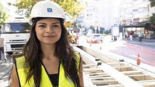 Girne Caddesi ndeki yağmur suyu mazgalları yenileniyor