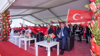 Tugay: Yaşasın Gazi Mustafa Kemal Atatürkün ışığı