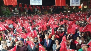 Gölcük Belediye Başkanı Ali Yıldırım Sezer, yayınladığı mesaj ile 29 Ekim Cumhuriyet Bayramı&#39;nı kutladı.