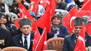 Ödemiş, Dikili ve Torbalı da Cumhuriyet Bayramı coşkuyla kutlandı