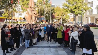 Balçova dan kadın cinayetlerine tepki - Yiğit, yerel yönetim eşitlik belgesini imzaladı