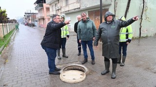 Büyükşehir ve MASKİ Ekipleri Şiddetli Yağışa Karşı Sahada