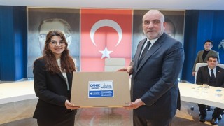 Başkan İbrahim Sandıkçıdan Öğretmenlere Laptop